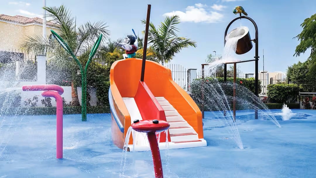 Tenerife hotels with splash parks