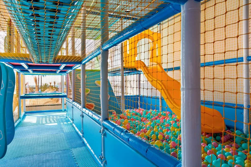 hotel in spain with splash parks