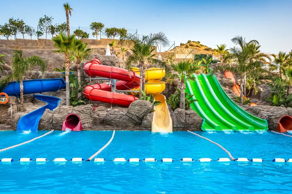 hotel in spain with splash parks