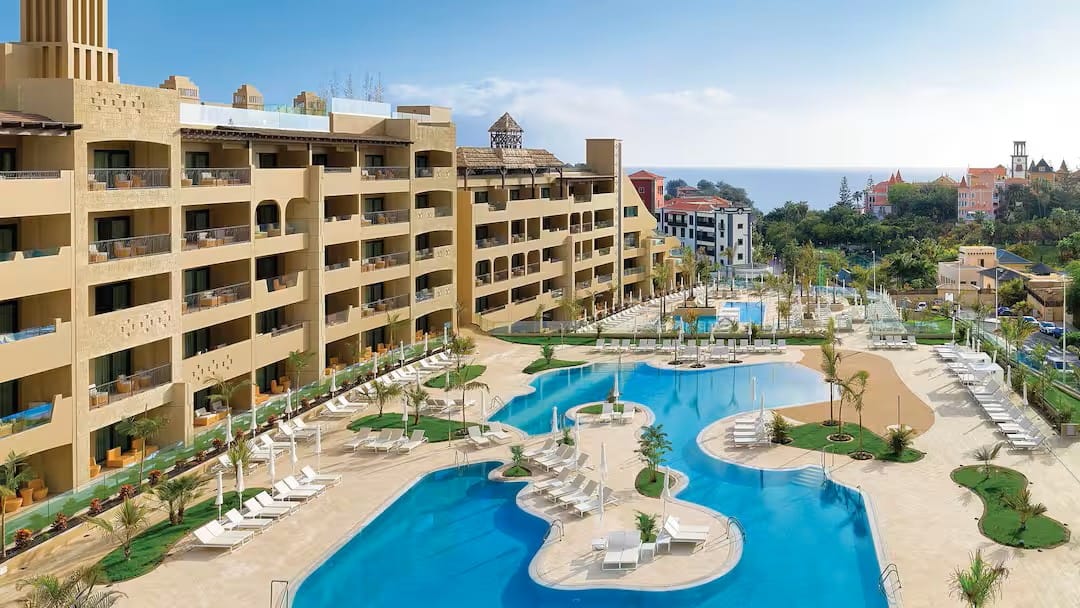 Tenerife hotels with splash parks