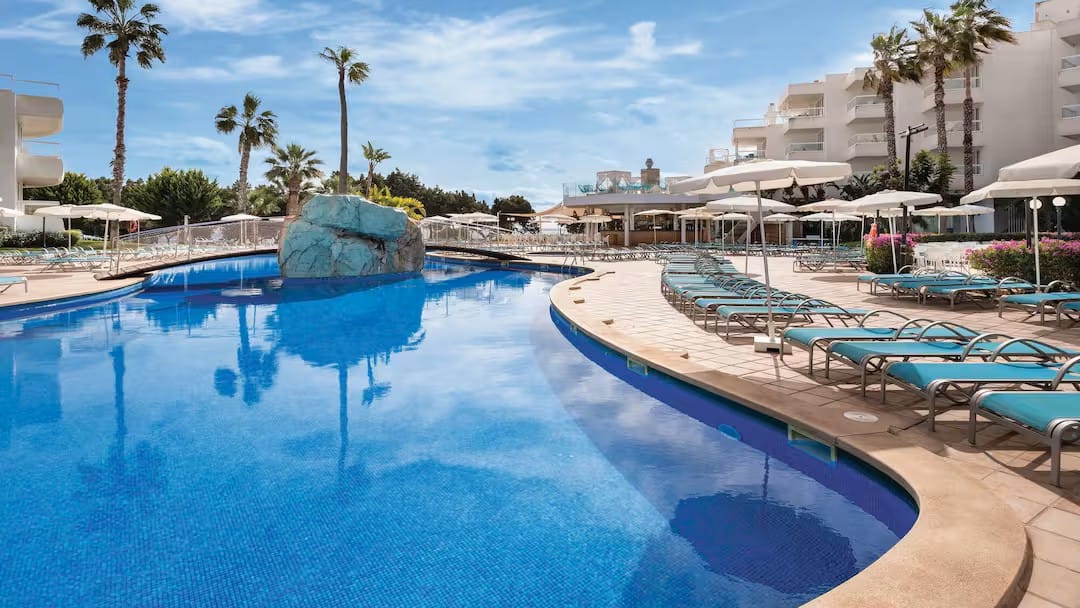 balearic hotels with short transfers