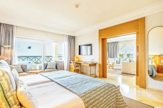baby and toddler friendly hotel menorca