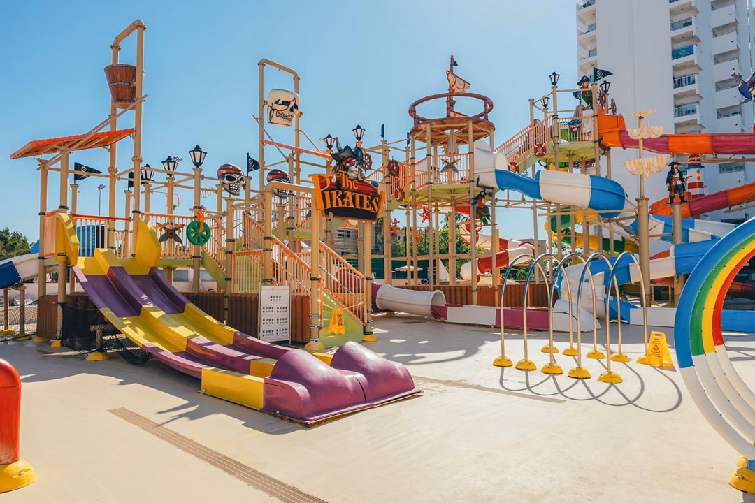 Majorca hotels with splash parks