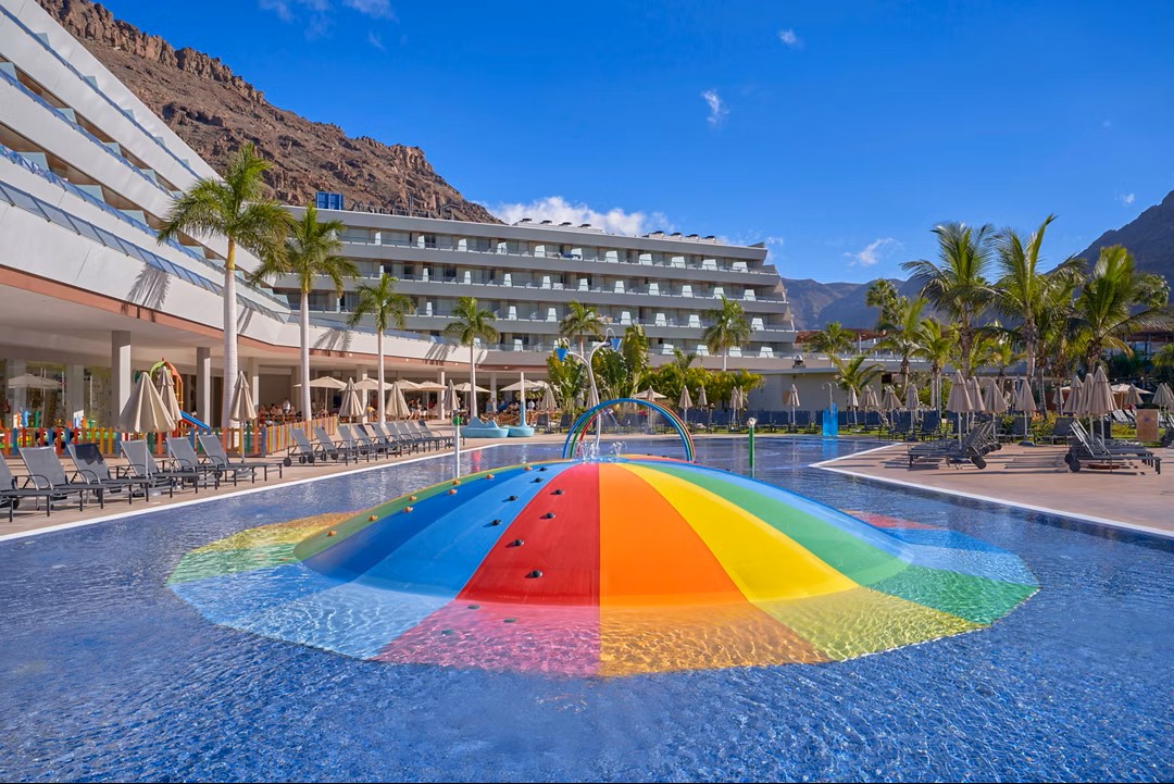 hotels with family rooms