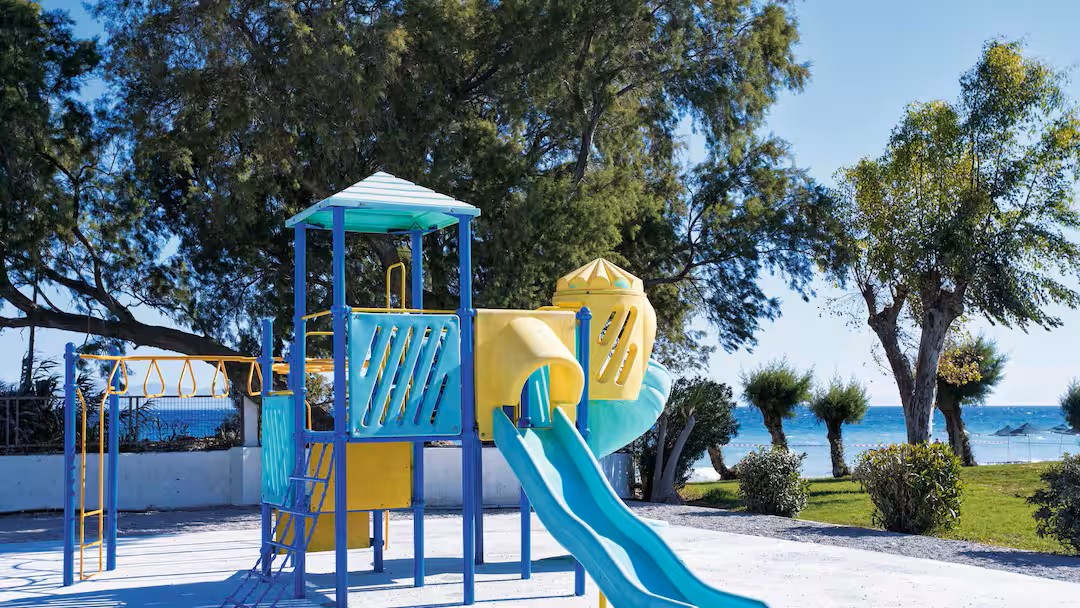 hotel with a short transfer