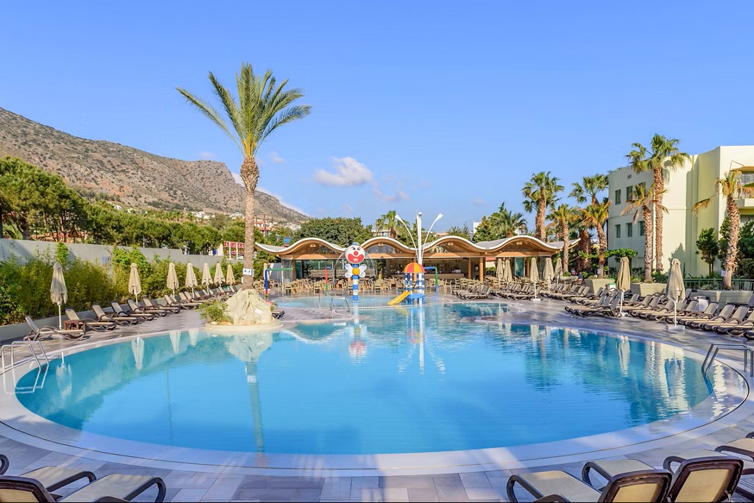 beachfront hotel for families