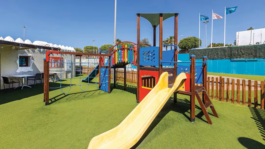 hotel with a short transfer