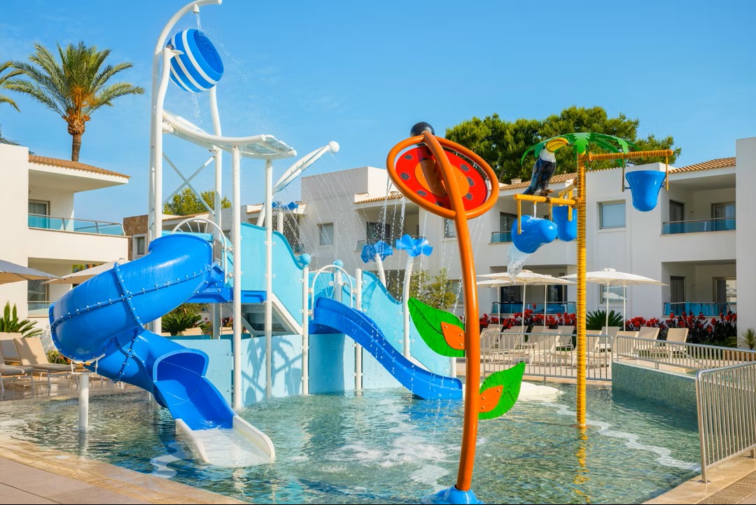 beachfront hotel for families