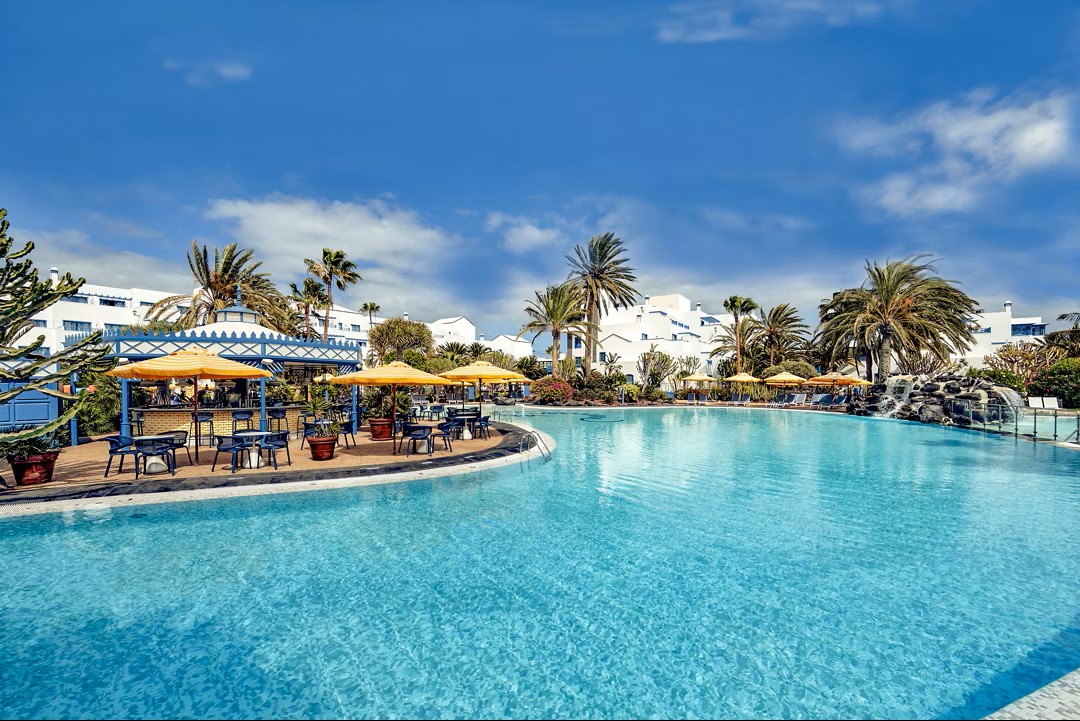 canary islands hotels with waterslides