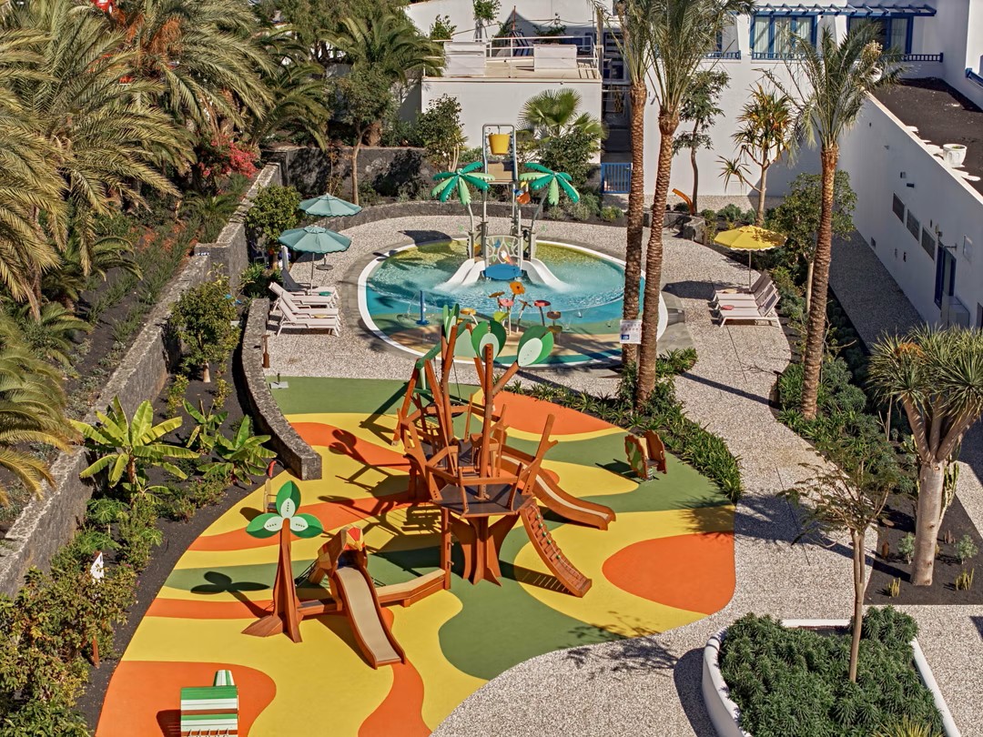 canary islands hotels with waterslides