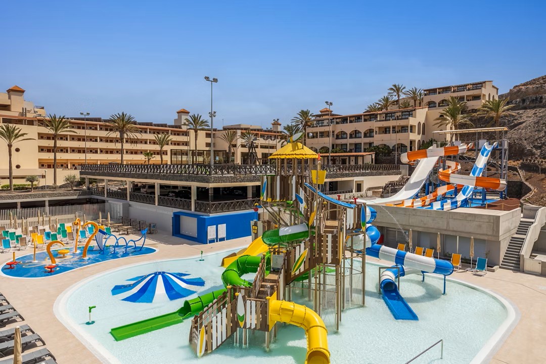 canary islands hotels with waterslides