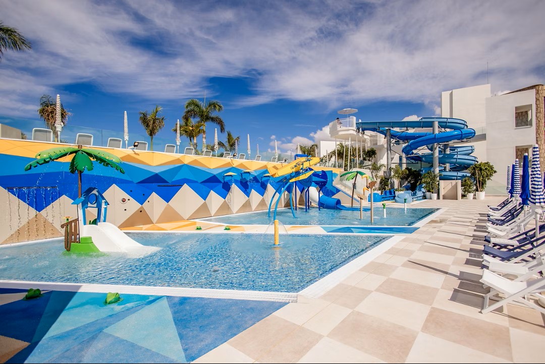 canary islands hotels with waterslides