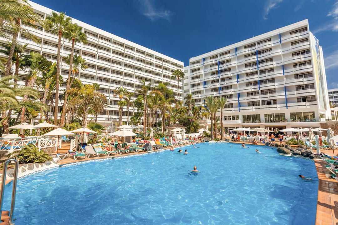 canary islands hotels with waterslides
