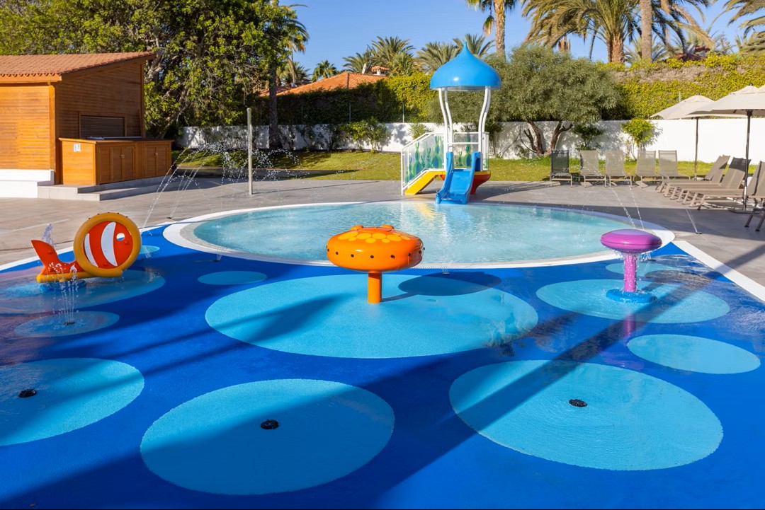 canary islands hotels with waterslides