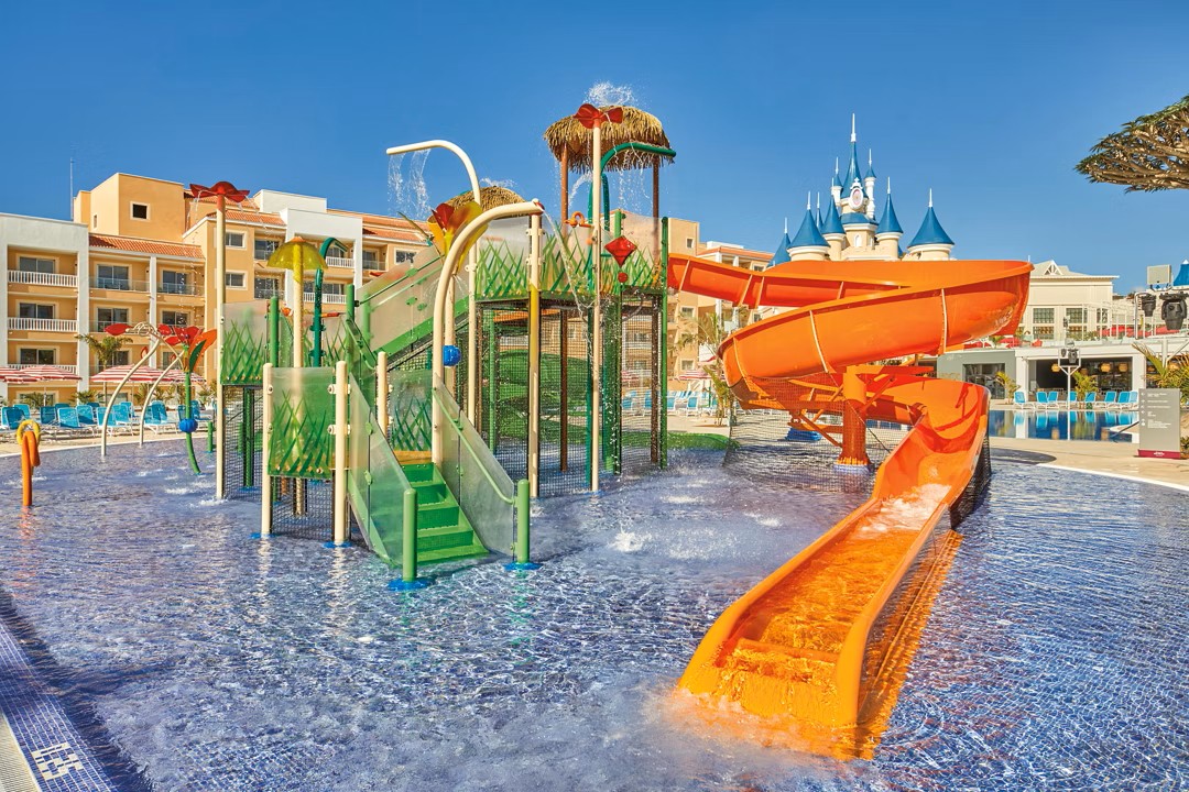 canary islands hotels with waterslides